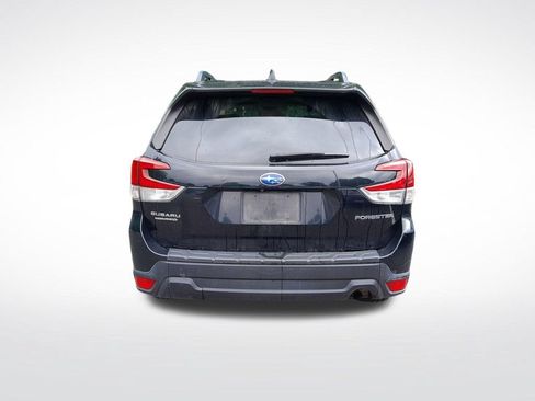 Used 2020 Subaru Forester Premium AWD/4WD image 7