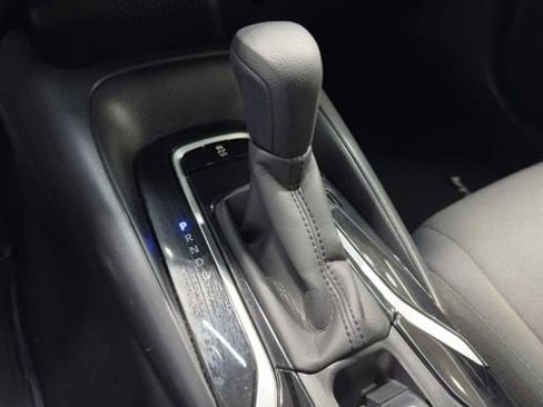 Used 2021 Toyota Corolla LE FWD image 23