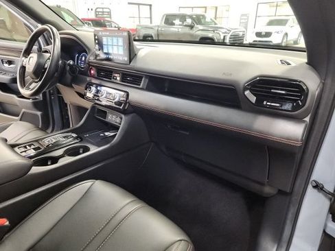 Certified 2025 Honda Pilot TrailSport image 35