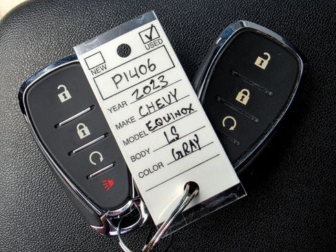 Used 2023 Chevrolet Equinox LS FWD image 44