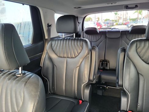 Used 2024 Hyundai Palisade Limited FWD image 20