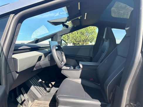 Used 2024 Tesla Cybertruck Cyberbeast image 5