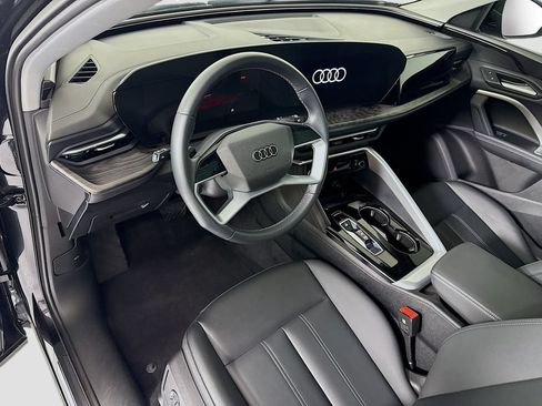 Used 2025 Audi Q5 Premium w/ Convenience Package AWD/4WD image 9
