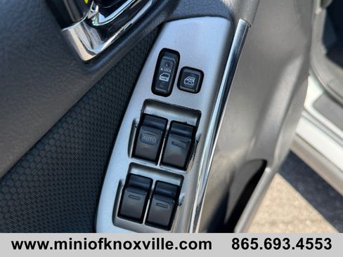 Used 2007 Toyota Matrix XR image 14