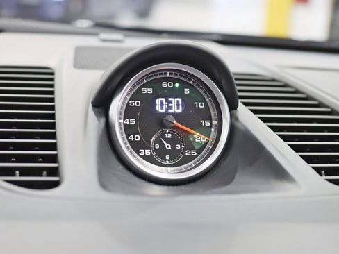 Used 2014 Porsche 911 Turbo image 19