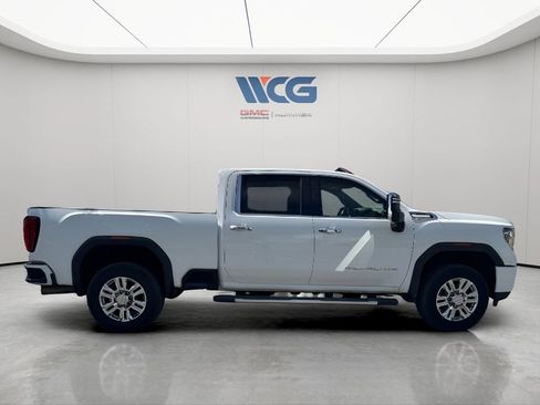 Used 2020 GMC Sierra 2500 Denali w/ Denali Ultimate Package AWD/4WD image 3