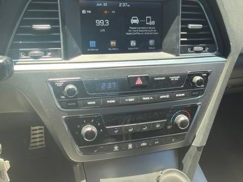 Used 2017 Hyundai Sonata Sport 2.0T FWD image 6