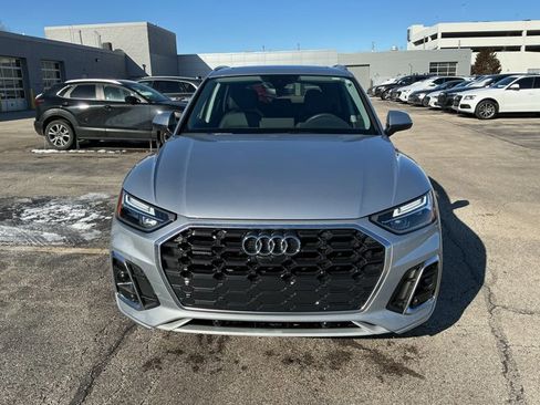 Used 2023 Audi Q5 2.0T Premium Plus w/ Premium Plus Package image 2
