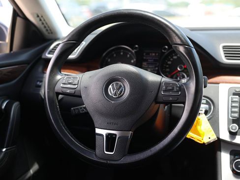 Used 2012 Volkswagen CC Lux FWD image 28