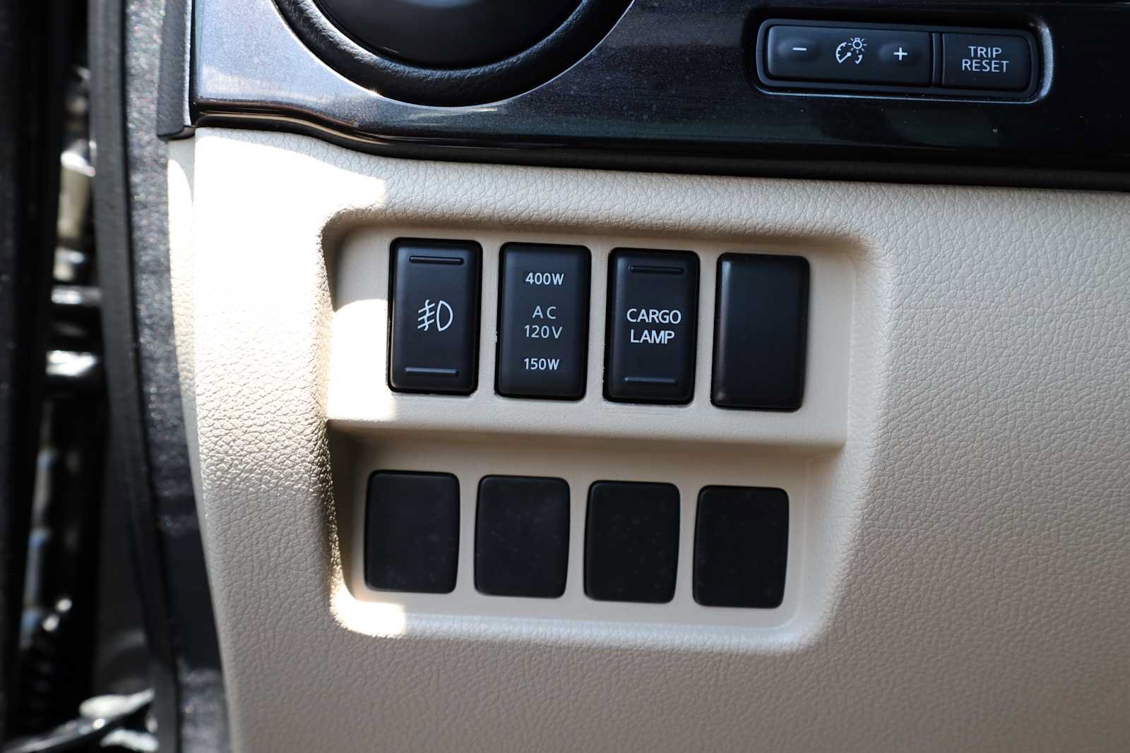 Used 2017 Nissan Titan SV RWD image 30