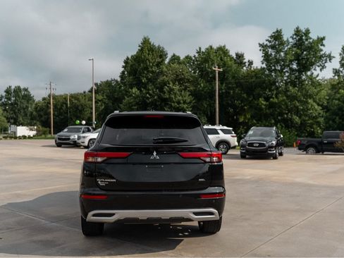 Used 2023 Mitsubishi Outlander SEL FWD image 4