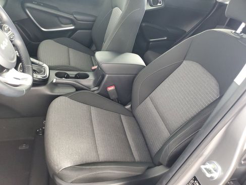 Used 2023 Kia Soul EX image 12