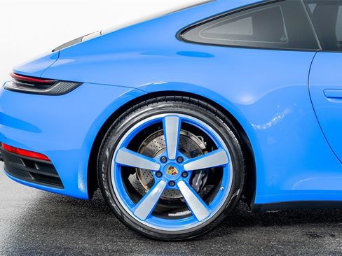 Used 2022 Porsche 911 Carrera image 8