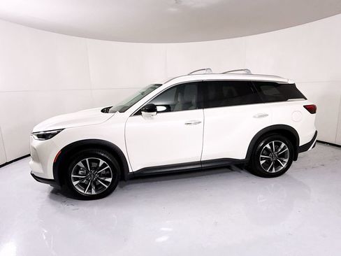 Used 2025 INFINITI QX60 Luxe w/ Lighting Package (N94) FWD image 8