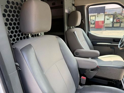 Used 2018 Nissan NV 2500 S RWD image 18