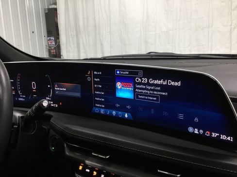 Used 2024 Cadillac XT4 Luxury image 30