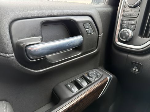 Used 2022 GMC Sierra 1500 Elevation image 23