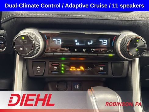 Used 2025 Toyota RAV4 Limited AWD/4WD image 34