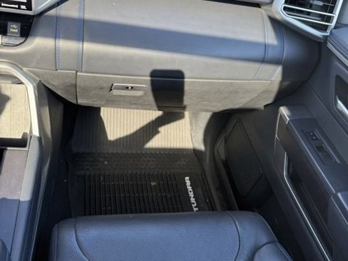 Used 2022 Toyota Tundra Platinum w/ Advanced Package image 33