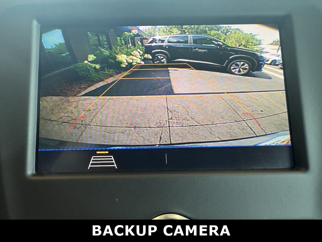 Used 2021 Chevrolet Equinox LS w/ LS Convenience Package FWD image 18