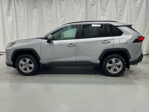 Used 2025 Toyota RAV4 XLE image 4