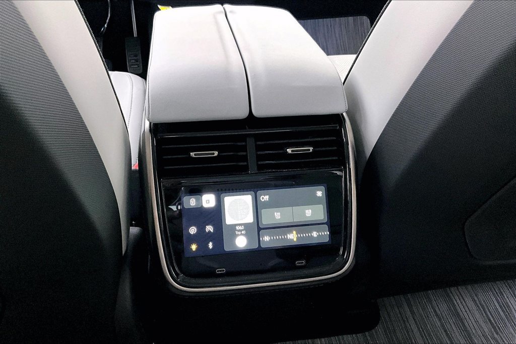 Used 2025 Rivian R1T Adventure Dual AWD/4WD image 28