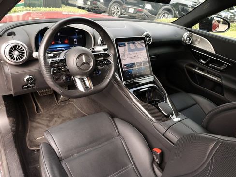 Used 2022 Mercedes-Benz SL 55 AMG 4MATIC w/ AMG Night Package image 18