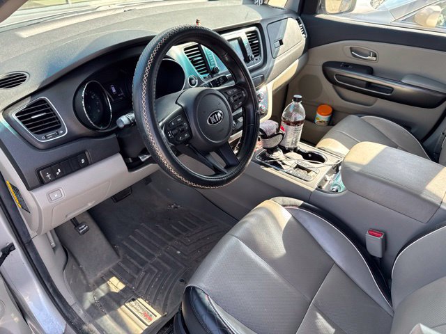 Used 2020 Kia Sedona EX FWD image 5