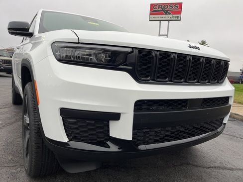 New 2025 Jeep Grand Cherokee L Altitude image 49