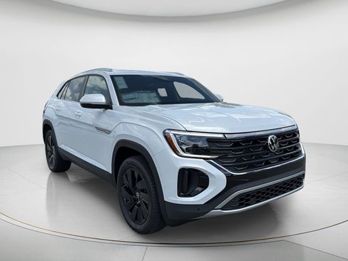 New 2026 Volkswagen Atlas Cross Sport SE FWD image 3