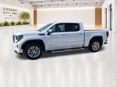 Used 2023 GMC Sierra 1500 Denali AWD/4WD image 5