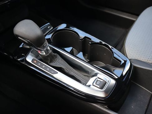 Used 2024 Chevrolet Trax LT image 9