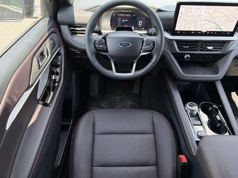 New 2026 Ford Explorer Platinum RWD image 19