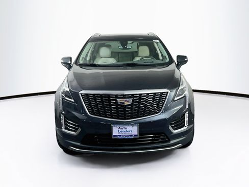 Used 2021 Cadillac XT5 Premium Luxury AWD/4WD image 2