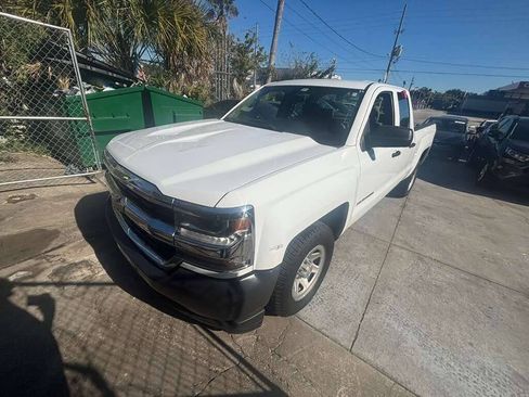 Used 2018 Chevrolet Silverado 1500 W/T w/ Trailering Package RWD image 5