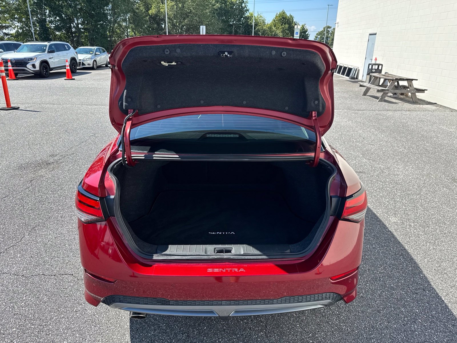 Used 2022 Nissan Sentra SR FWD image 10