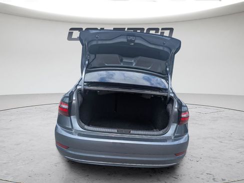 Used 2020 Volkswagen Jetta SE FWD image 20