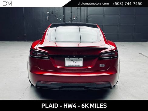 Used 2024 Tesla Model S Plaid AWD/4WD image 5