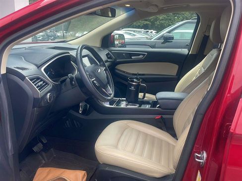 Used 2020 Ford Edge SEL w/ Convenience Package FWD image 18