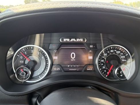 Used 2024 RAM 1500 Laramie RWD image 26