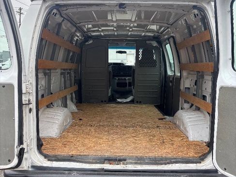 Used 2012 Ford E-250 and Econoline 250 w/ PWR Group image 9