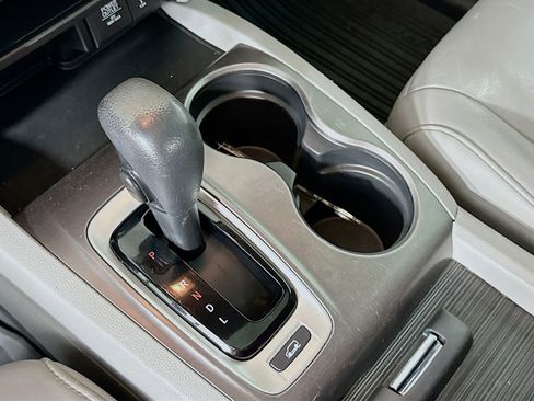 Used 2017 Honda Pilot EX-L image 16