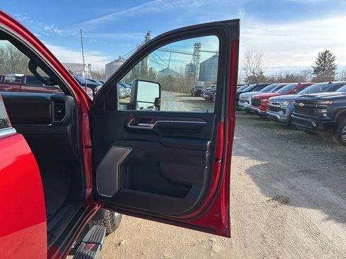 Used 2024 Chevrolet Silverado 3500 High Country w/ High Country Premium Package image 21