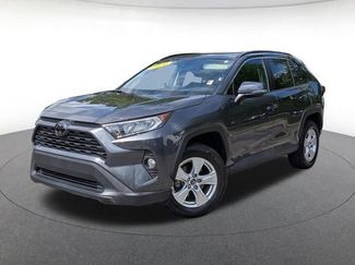 Used 2021 Toyota RAV4 XLE w/ Convenience Package FWD video 1