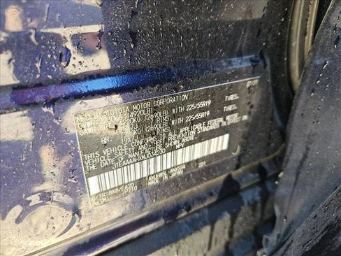 Used 2021 Toyota Venza Limited w/ Advanced Technology Package image 15