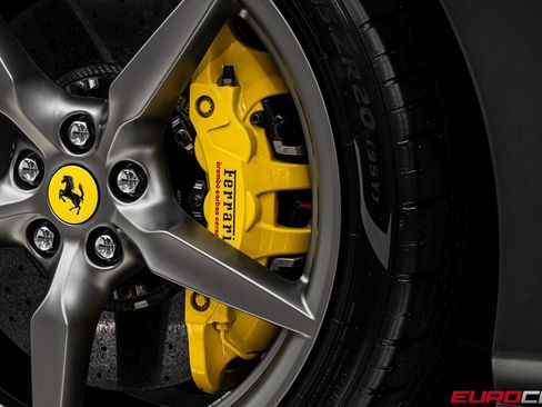 Used 2022 Ferrari F8 Tributo image 27