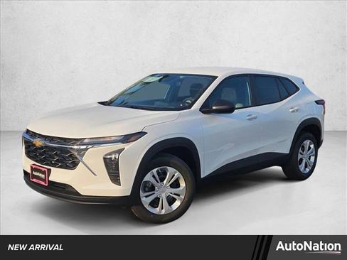 New 2026 Chevrolet Trax LS image 1