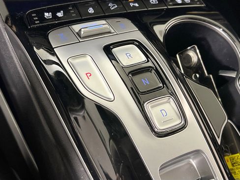 Used 2023 Hyundai Tucson Limited w/ Cargo Package image 17