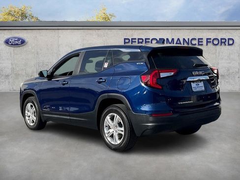 Used 2022 GMC Terrain SLE image 7