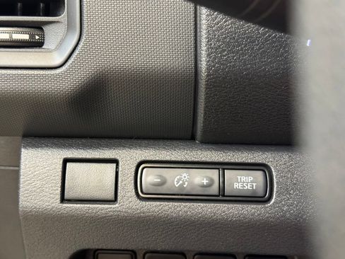 Used 2024 Nissan Frontier S w/ Technology Package AWD/4WD image 30